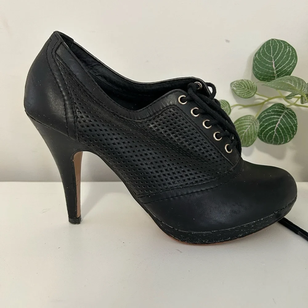 ALDO‎ heels - Picture 4 of 9